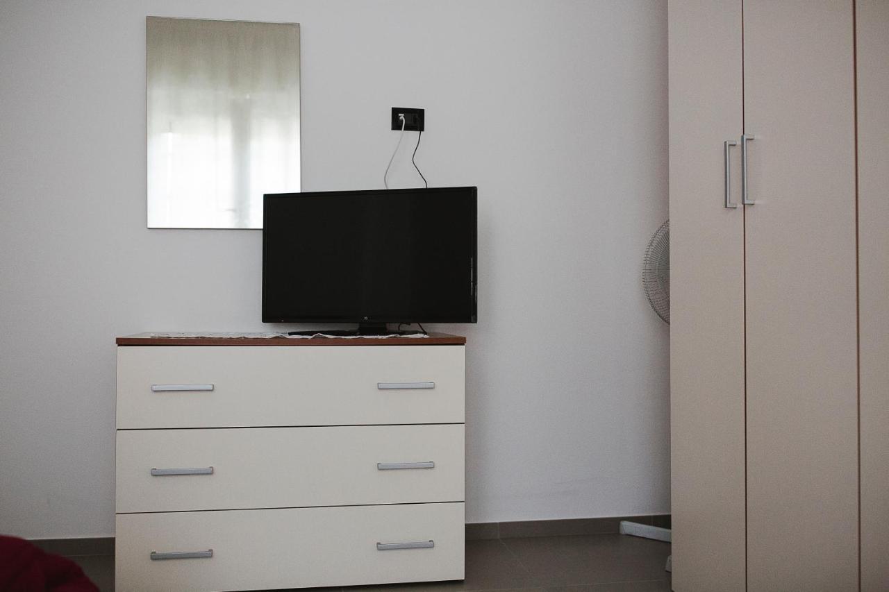פאנו B&B "Al Colle 11" מראה חיצוני תמונה
